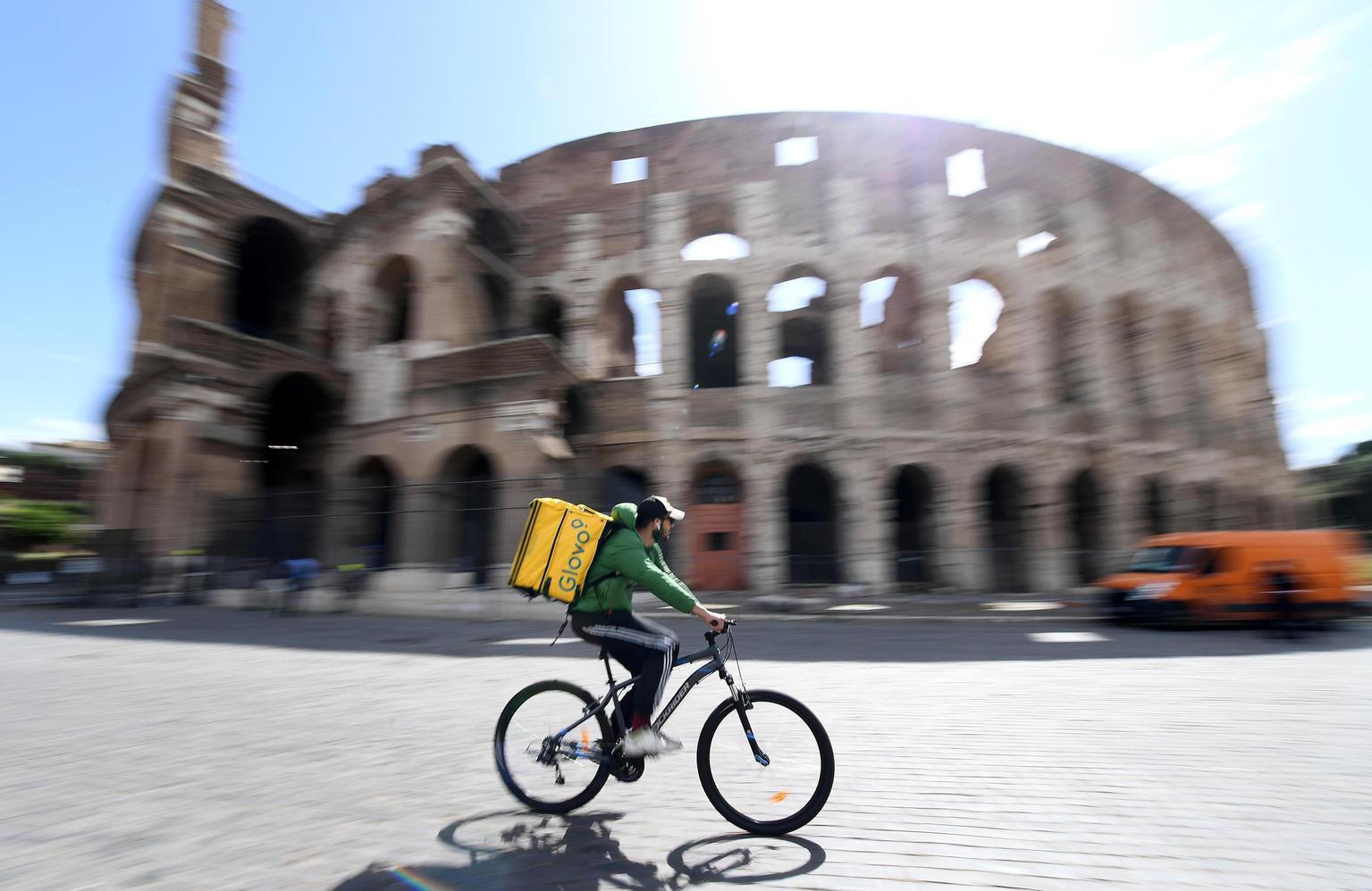 Antitrust Ue multa Delivery Hero e Glovo per cartello e pratiche anticoncorrenziali Antitrust Ue multa Delivery Hero e Glovo per cartello e pratiche anticoncorrenziali