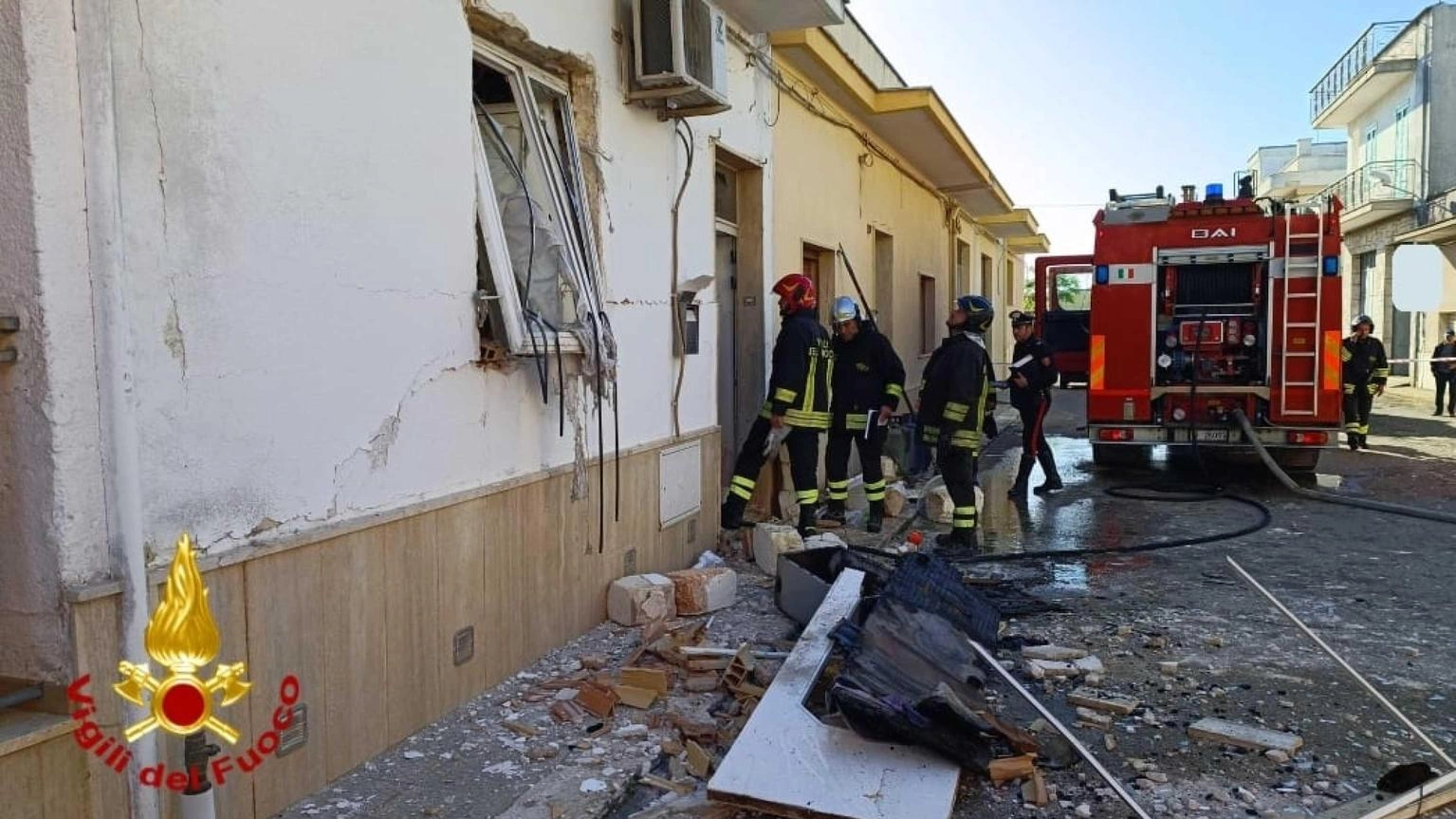 Esplosione in un appartamento nel Brindisino,muore un uomo