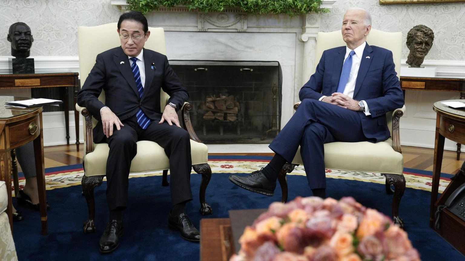 Biden, 'un giapponese sarà il primo non americano sulla Luna'