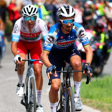 Le pagelle del Giro d’Italia 2024. Alaphilippe torna D'Artagnan, Maestri viaggia alla sua altezza