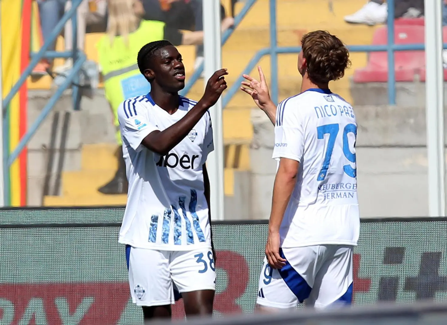 Como trionfa a Lecce: terza vittoria consecutiva in Serie A con doppietta di Diao