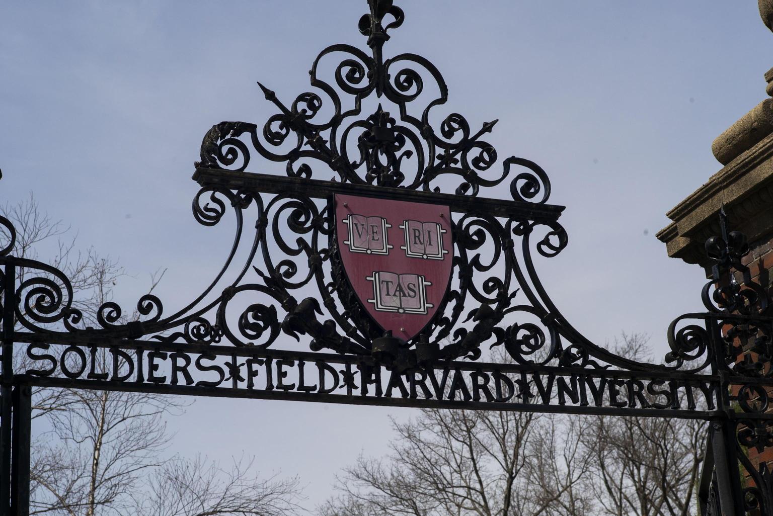usa controlli sui social per studenti di harvard alla ricerca di contenuti antisemiti da Quotidiano.net usa controlli sui social per studenti di harvard alla ricerca di contenuti antisemiti