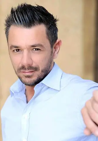 L’unica sicurezza di Emanuelli: "Bisogna provare a essere felici"