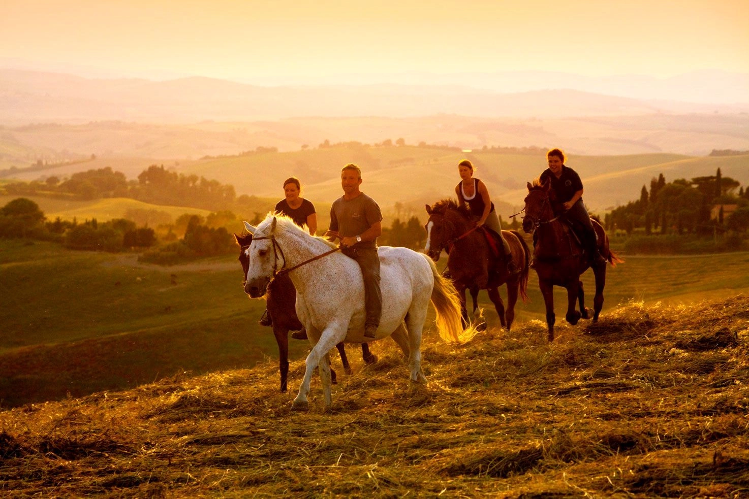 A cavallo tra le Colline della Toscana (Credits Omnio)
