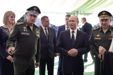 Il giallo di Ivanov, uomo di Shoigu arrestato su ordine di Putin. “Sospetti di alto tradimento”