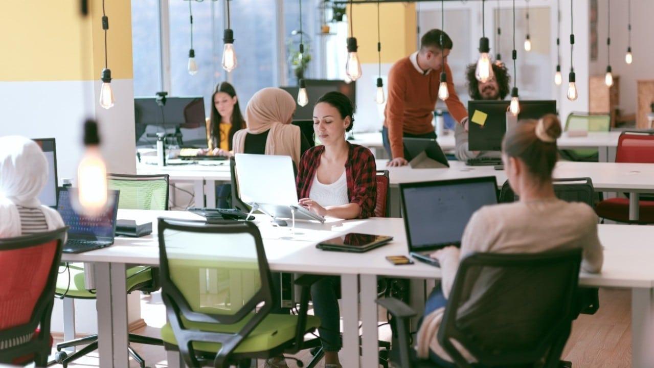 Aumentano differenze da Quotidiano.net Aumentano le differenze salariali | donne giovani e precari più penalizzati