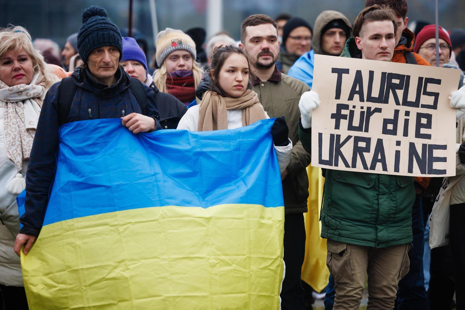 berlino non intendiamo inviare taurus in ucraina 