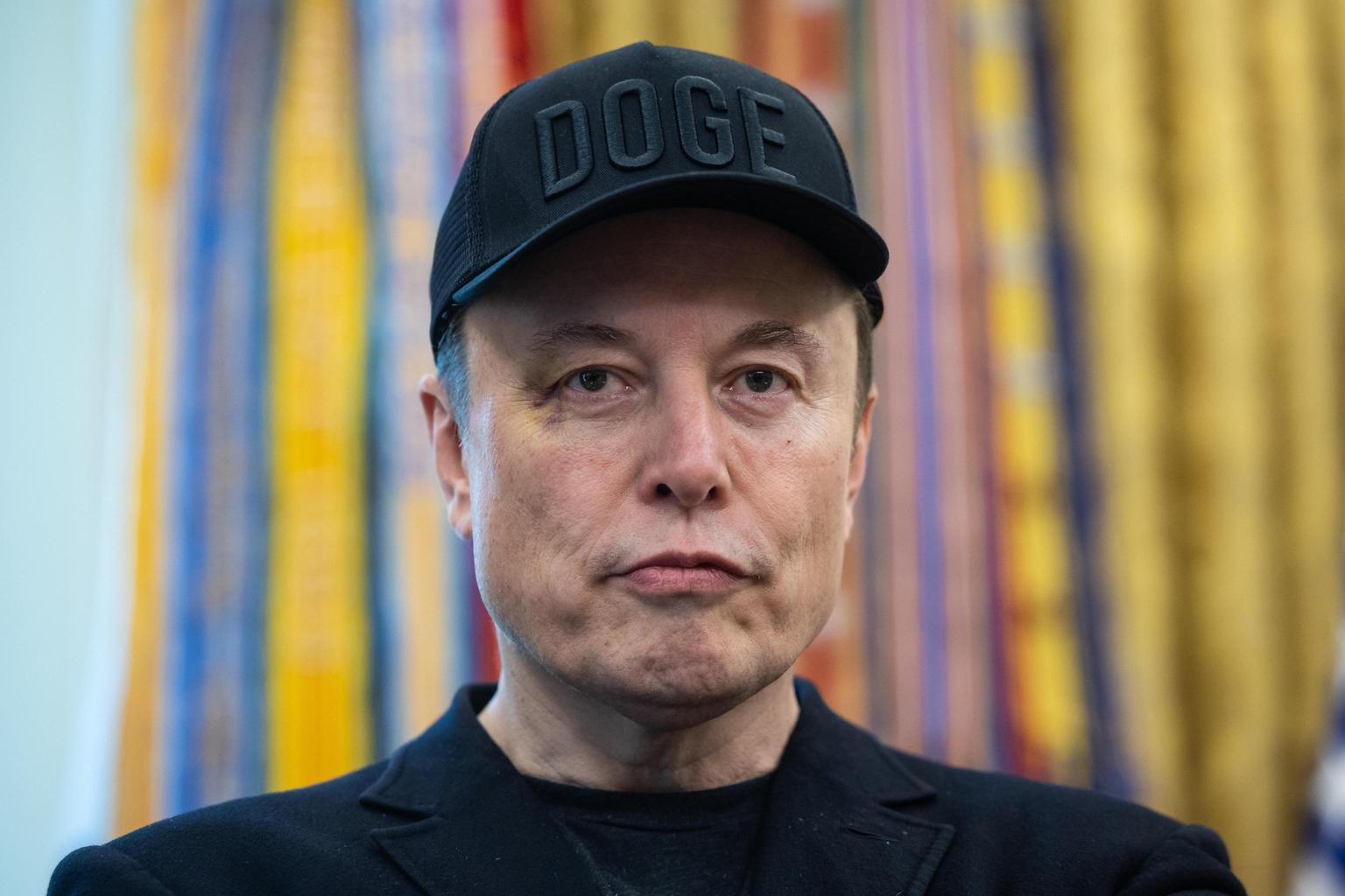 Elon Musk smentisce il New York Times: "Mai fatto uso di droghe" Elon Musk smentisce il New York Times: "Mai fatto uso di droghe"