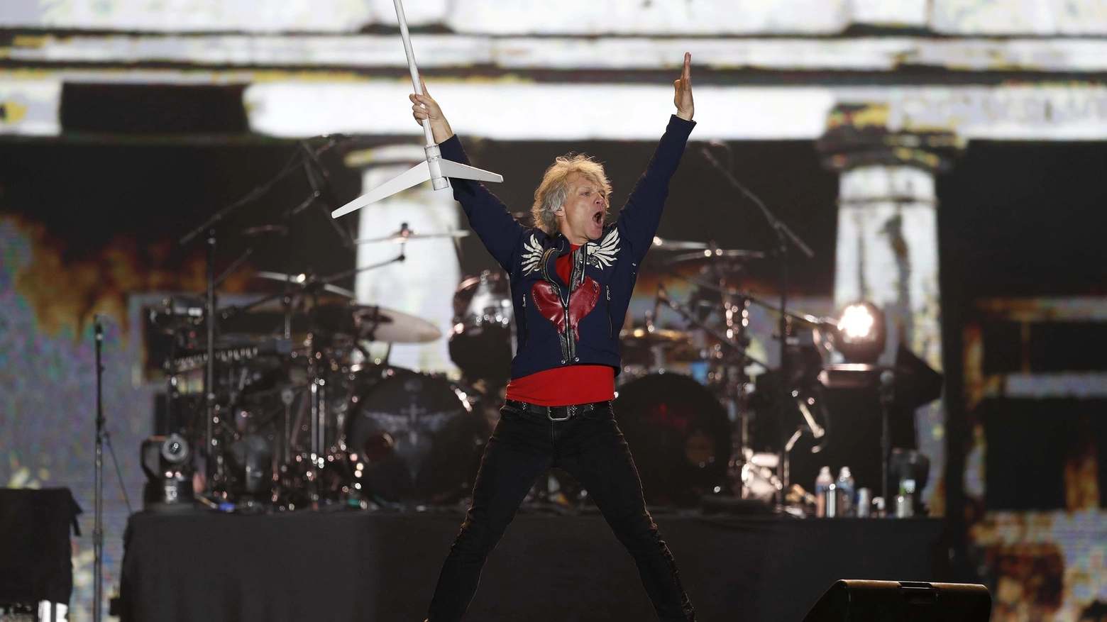 Dopo il singolo ‘Legendary’, Jon Bon Jovi, Davi Bryan e Tico Torres pubblicheranno l’album ‘Forever’