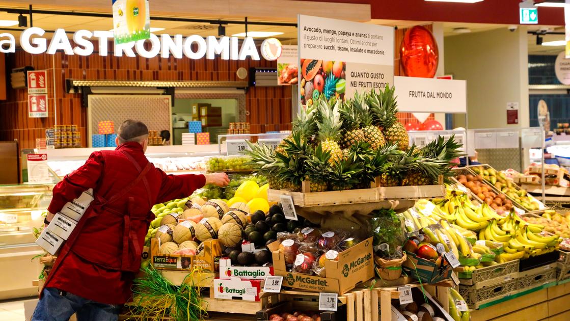 Supermercados abiertos en Semana Santa 2024: listado y cómo encontrarlos