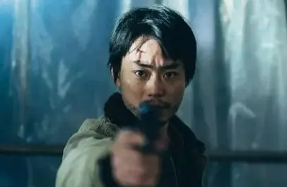 Viaggio nella degenerazione del lucro. Tra gangster movie, fumetti e lirismo