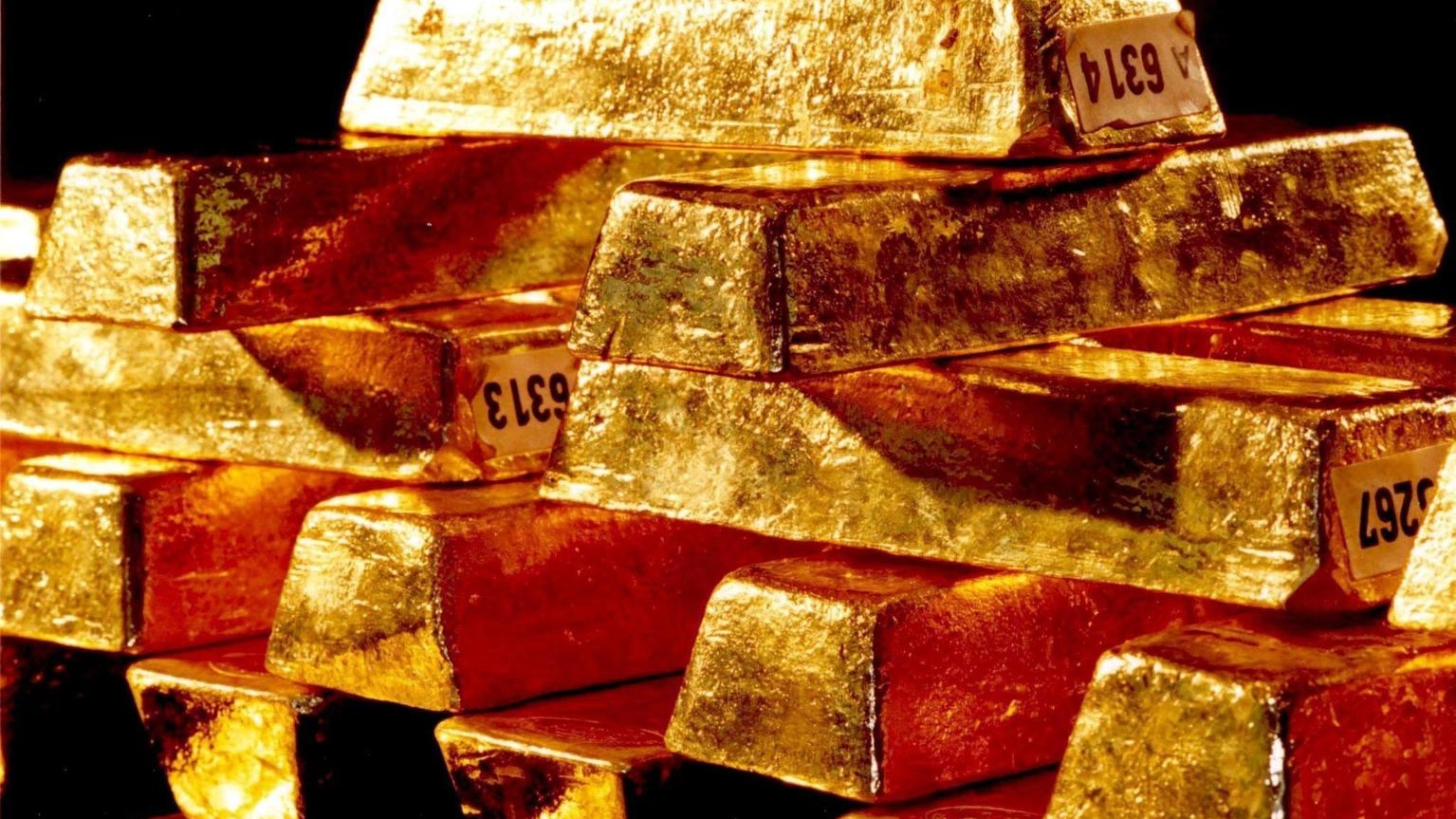 L'oro è in lieve calo a 2.321,29 dollari l'oncia