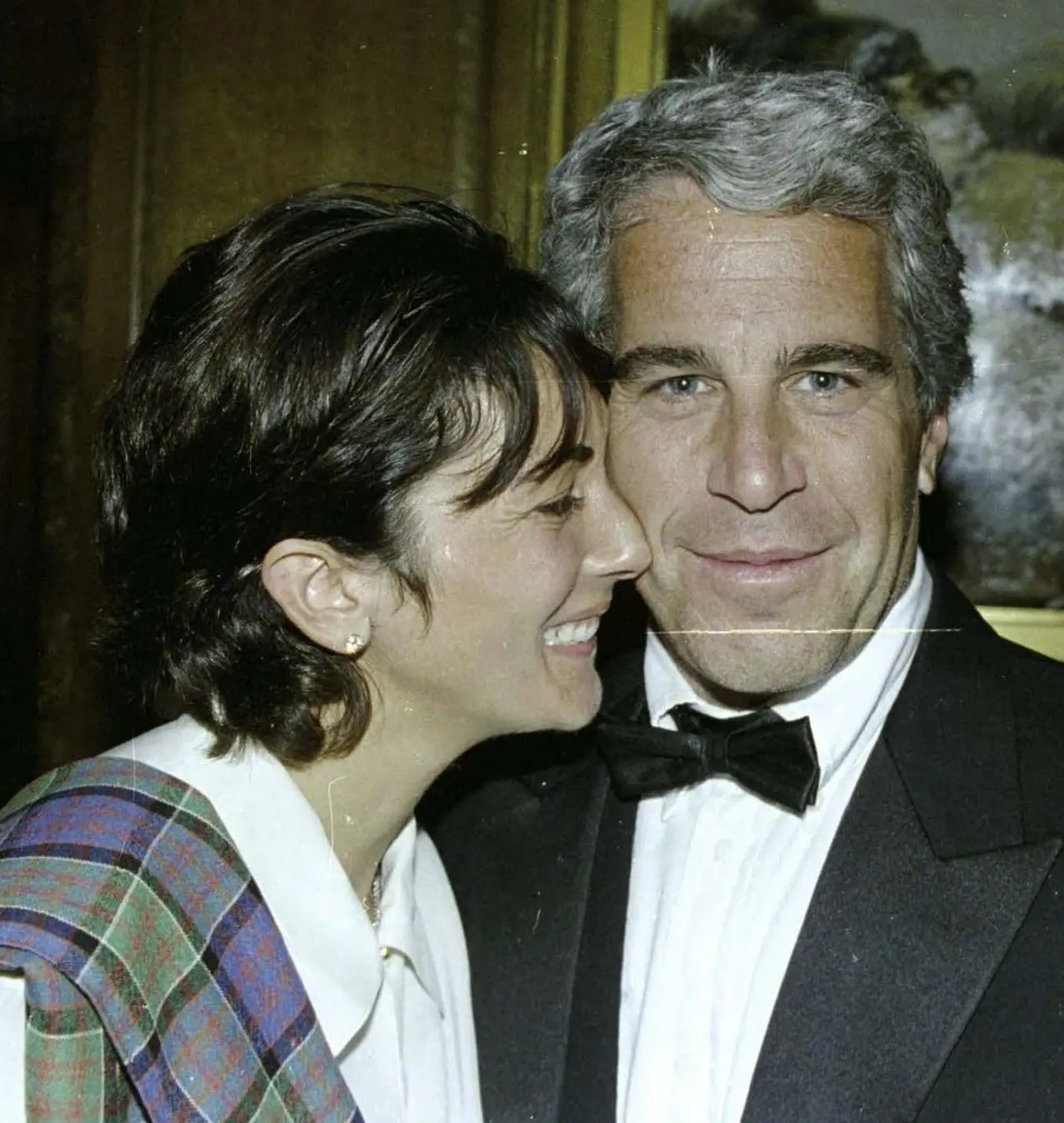 Caso Epstein, interrogata la complice Maxwell