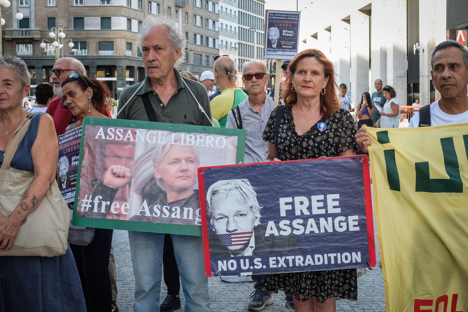 Una manifestazione per Julian Assange