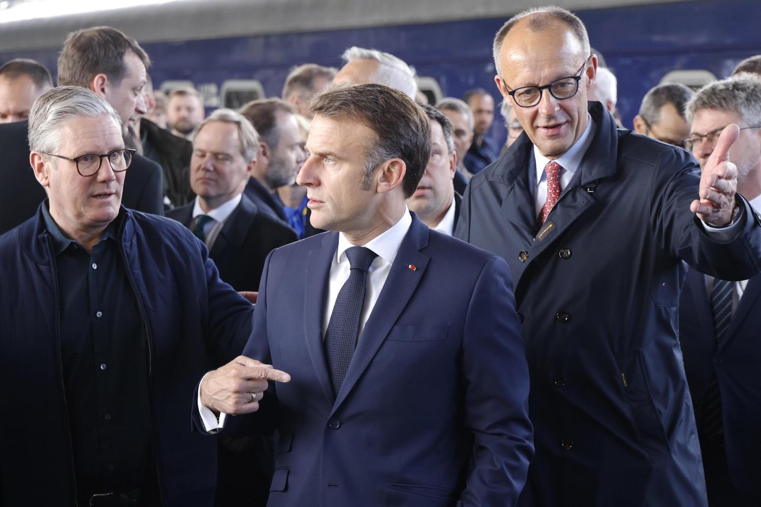 Riunione tra Macron, Starmer e Merz prima del summit Nato