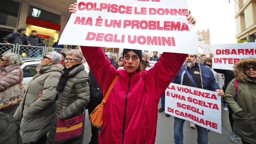 In Emilia-Romagna il 45,1% l’Università è sempre più ’rosa’. Piaga maltrattamenti in Toscana e Lombardia