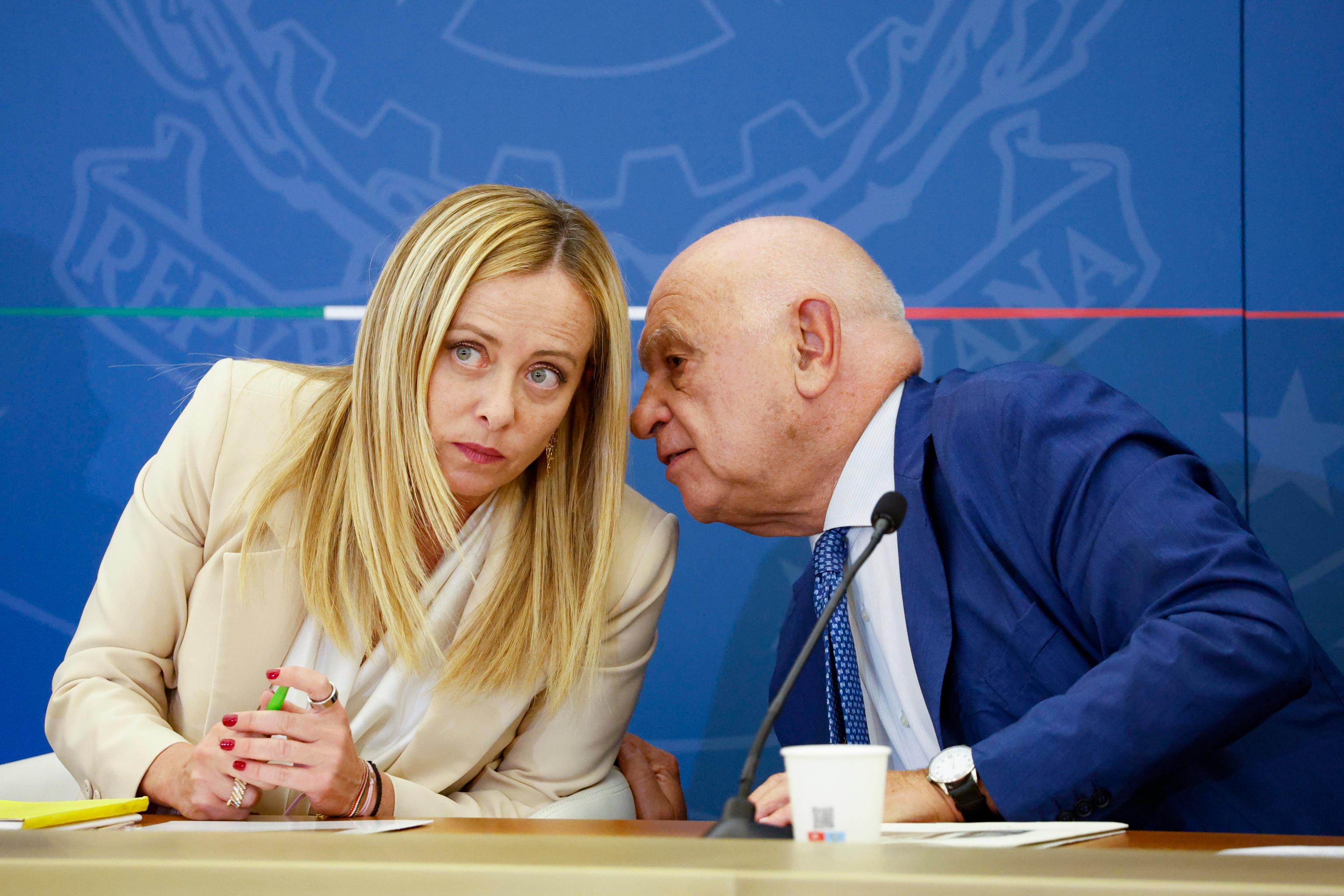 Il piano carceri del governo: Posti in ex caserme e prefabbricati entro fine luglio Il piano carceri del governo: Posti in ex caserme e prefabbricati entro fine luglio