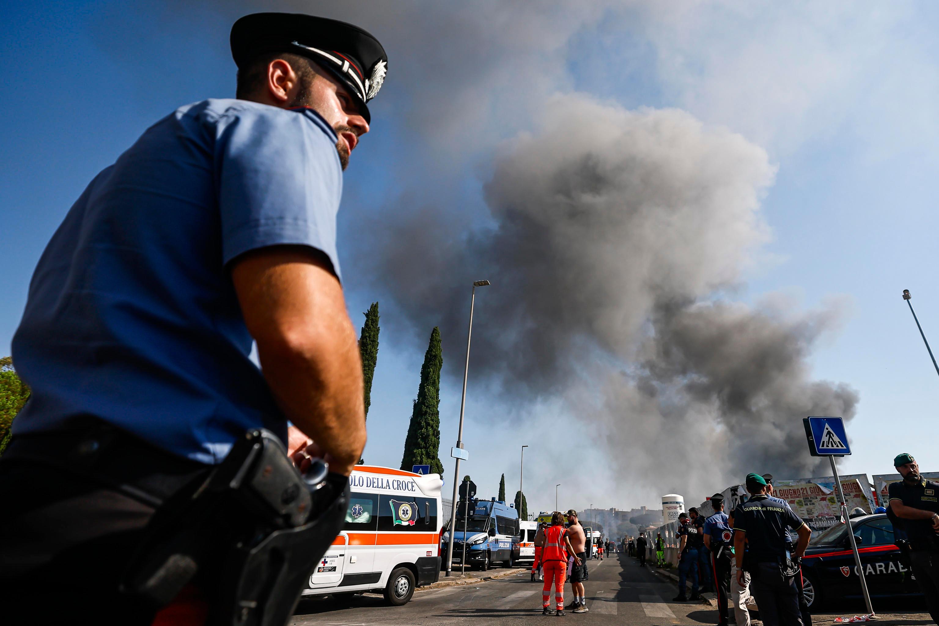 il video del momento dell8217esplosione a roma il boato poi l8217incendio e i detriti