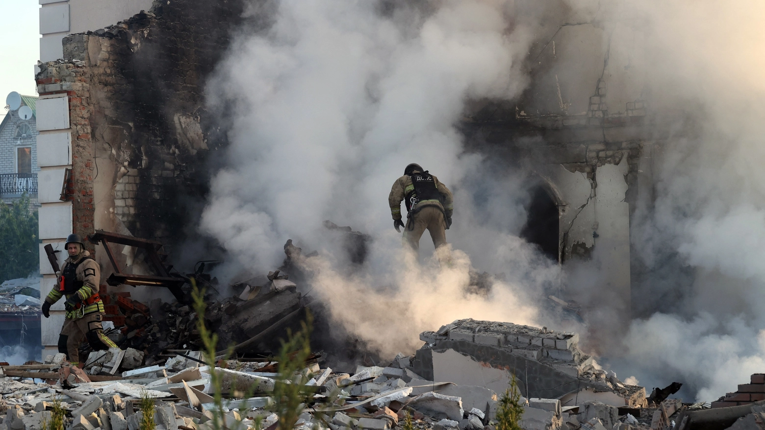 Gli effetti dell'attacco russo su Kharkiv (foto Afp)