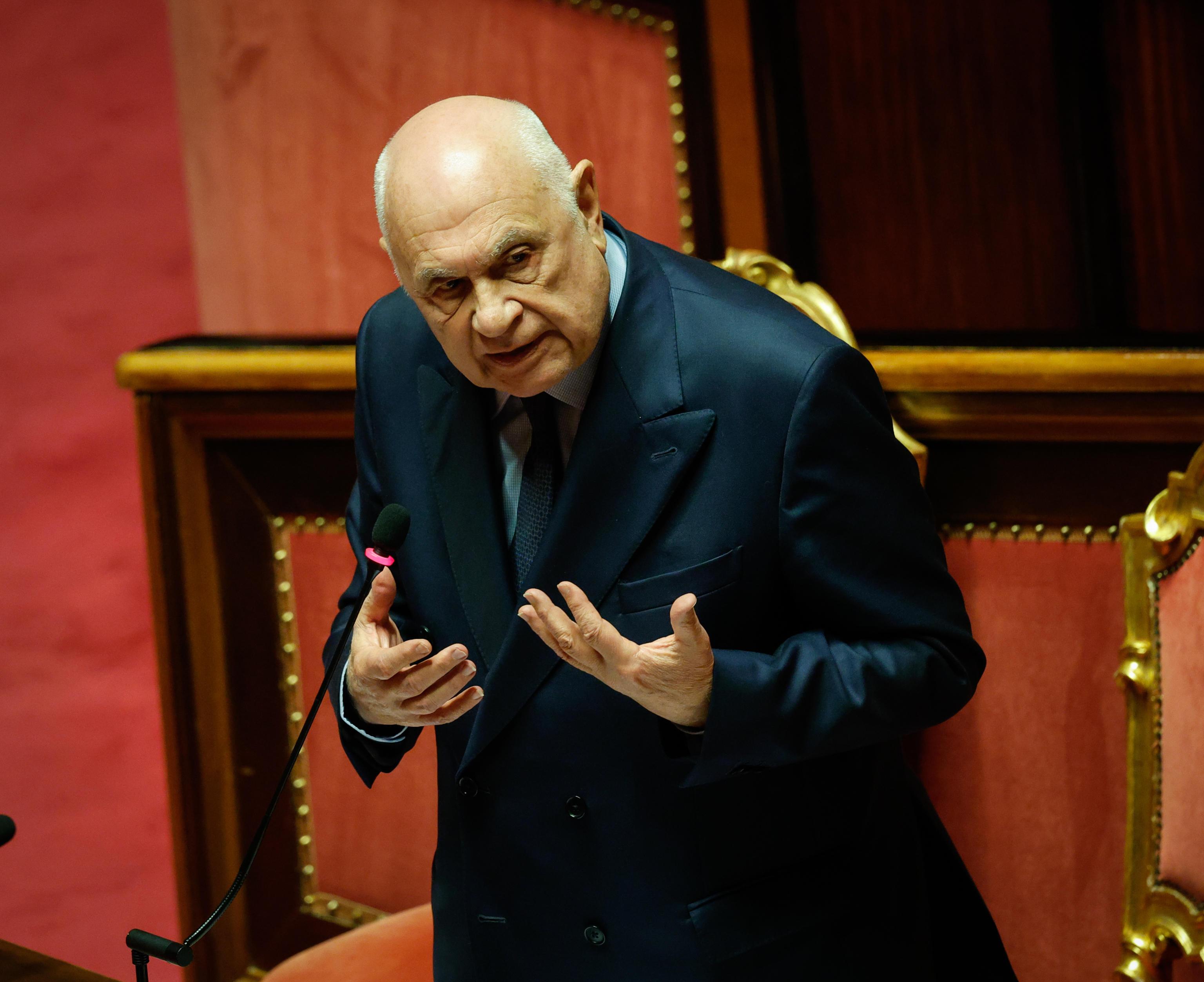 Giuristi contro il dl sicurezza: “Forzatura senza precedenti” Giuristi contro il dl sicurezza: “Forzatura senza precedenti”