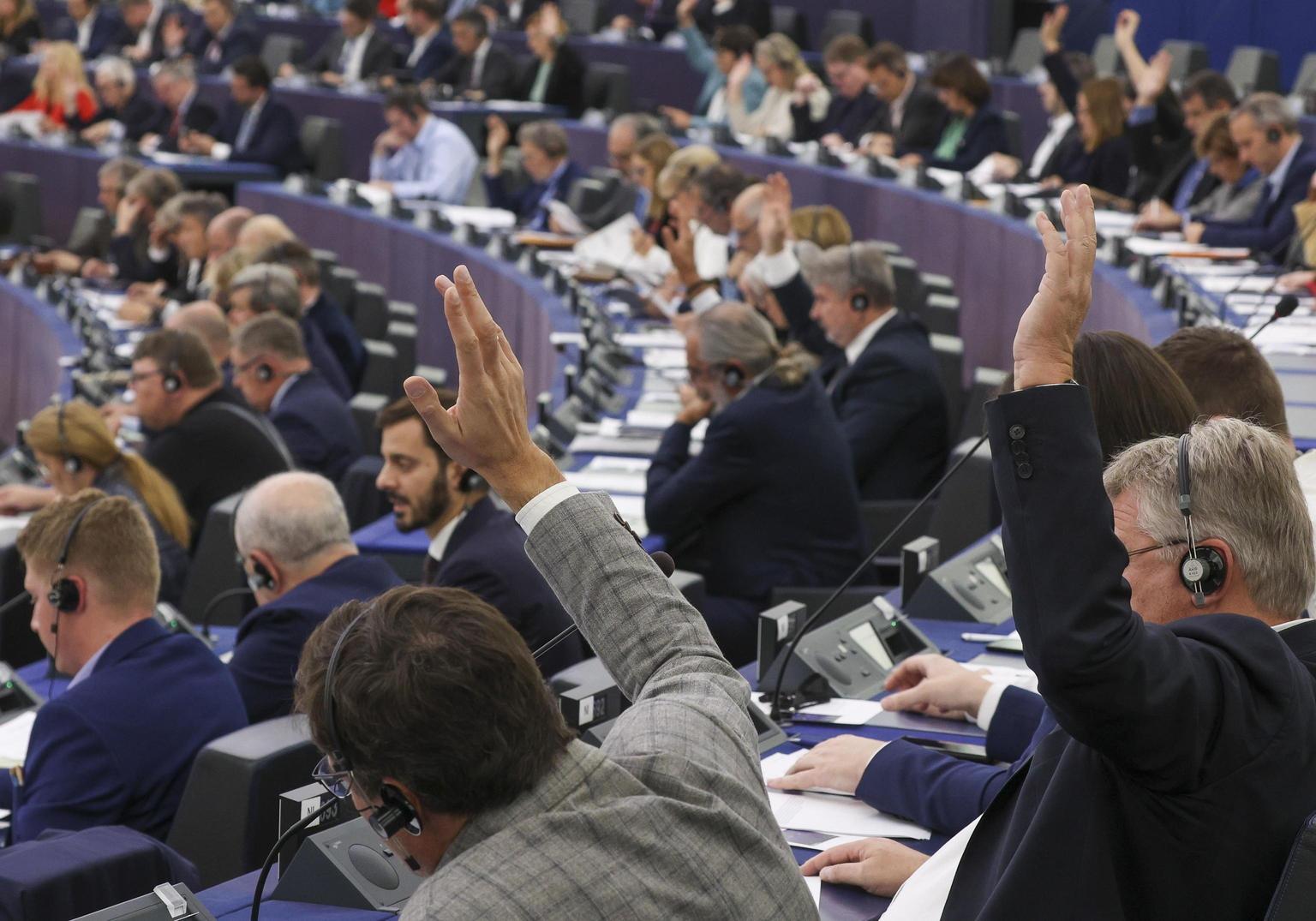 Lo strano caso della lobby dei dissidenti iraniani al Parlamento europeo Lo strano caso della lobby dei dissidenti iraniani al Parlamento europeo