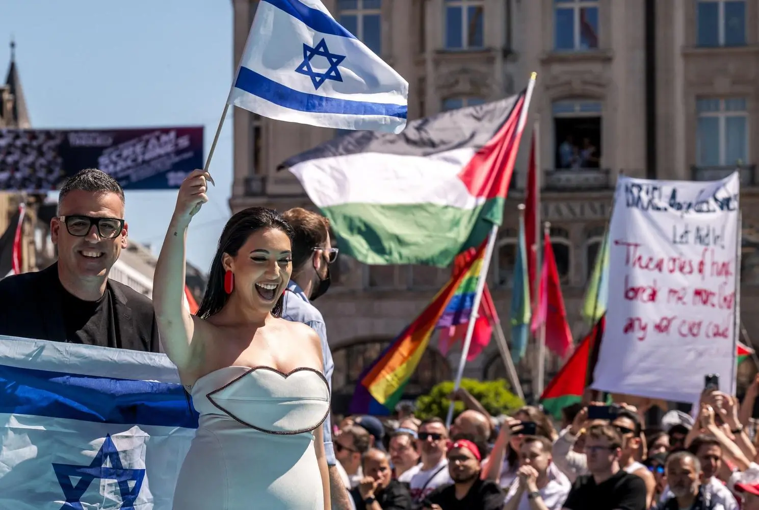 Eurovision in parata, con attacchi a Israele