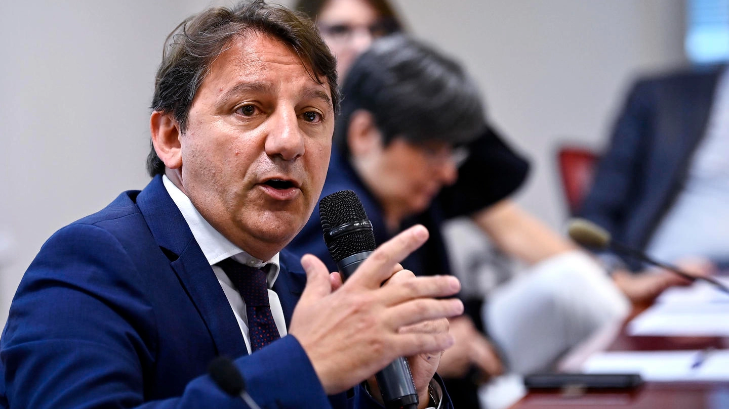 Pasquale Tridico, 48 anni, già presidente dell’Inps, candidato M5s alle Europee