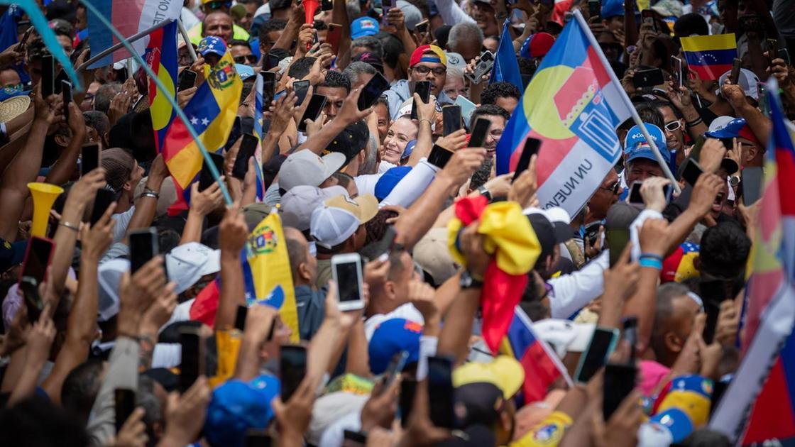 Venezuela ritira invito all