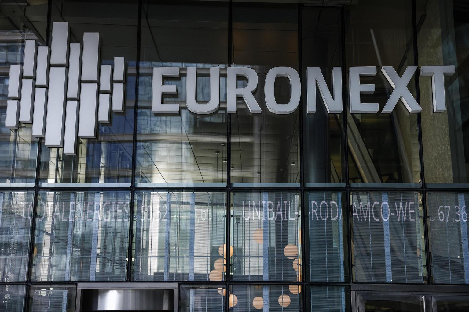 borsa l europa in rialzo con la difesa dollaro in caduta