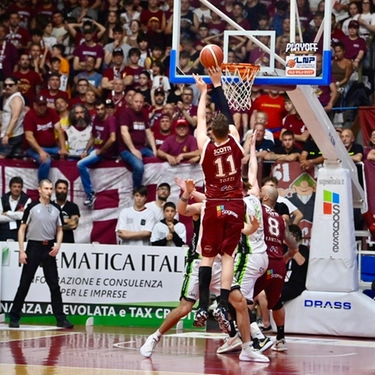 Basket, la Libertas vola in semifinale: Faenza si arrende 72-59