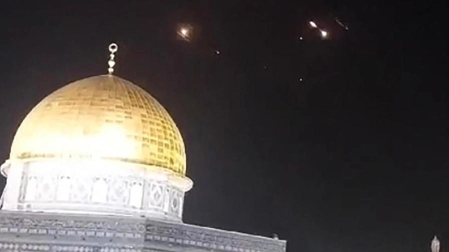 L’offensiva flop di Teheran. Droni e missili abbattuti. Tel Aviv rinuncia a reagire: "Raid al momento giusto"