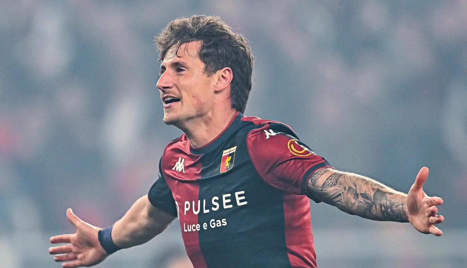 Andrea Pinamonti: futuro incerto tra Genoa e Sassuolo, il calciomercato deciderà