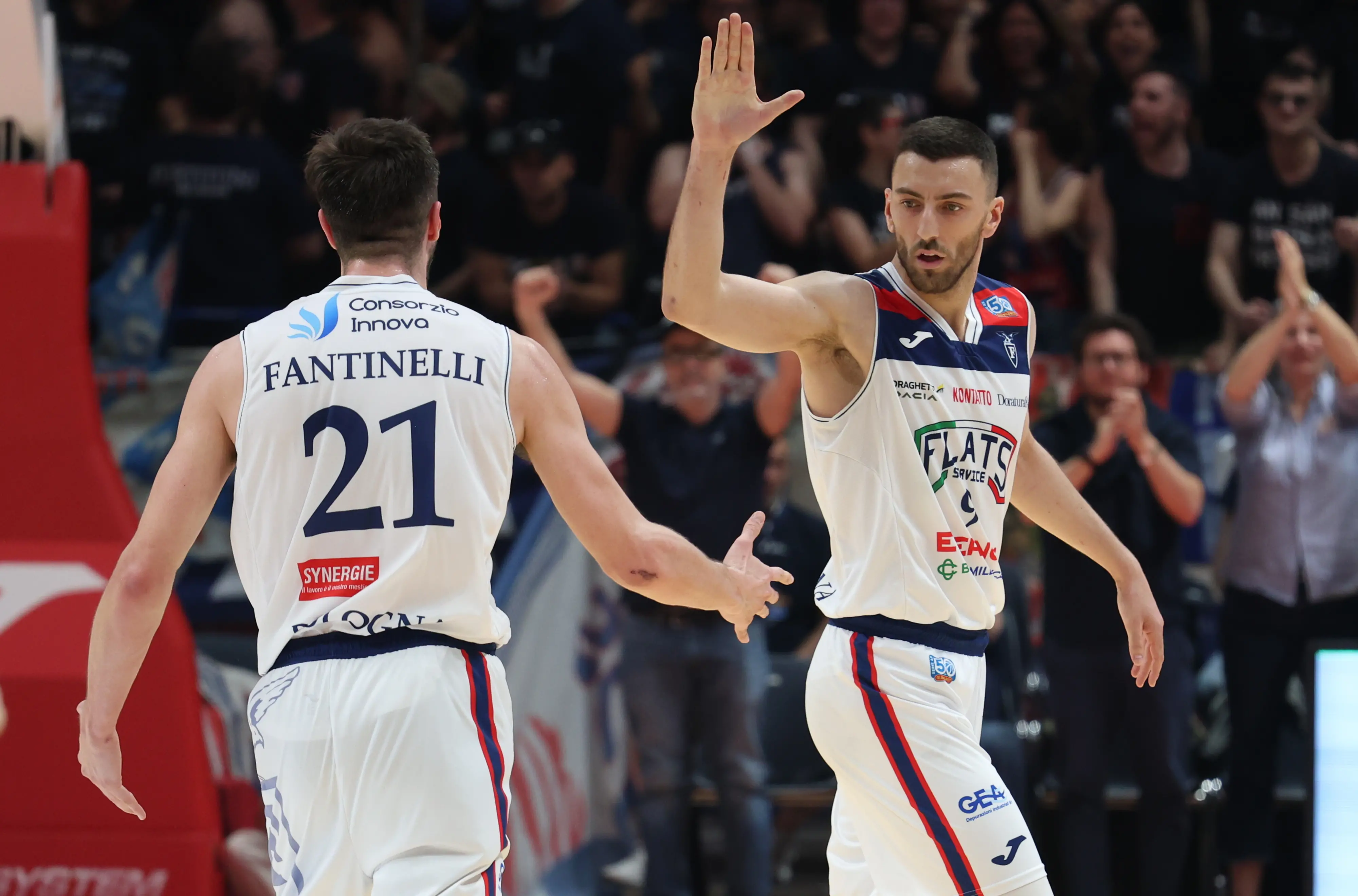 Fortitudo: cuore e difesa. Cantù ko, si va a gara-4