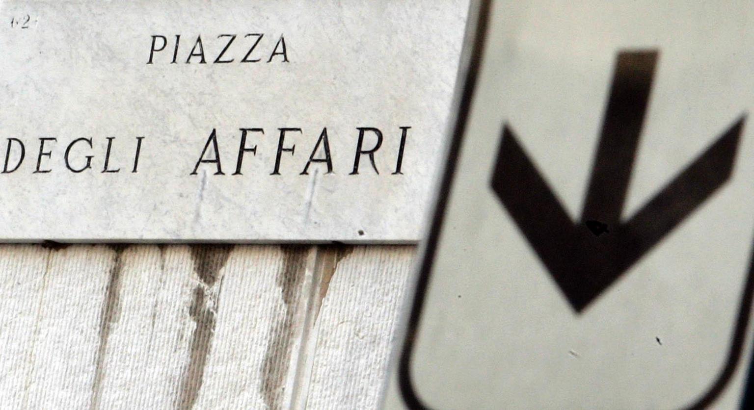 Borsa:girano in calo in Europa con la crisi di governo in Olanda Borsa:girano in calo in Europa con la crisi di governo in Olanda