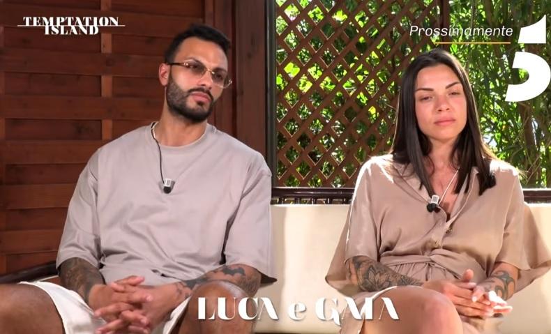 Con las victorias de la infidelidad vi Con las victorias de la infidelidad vi