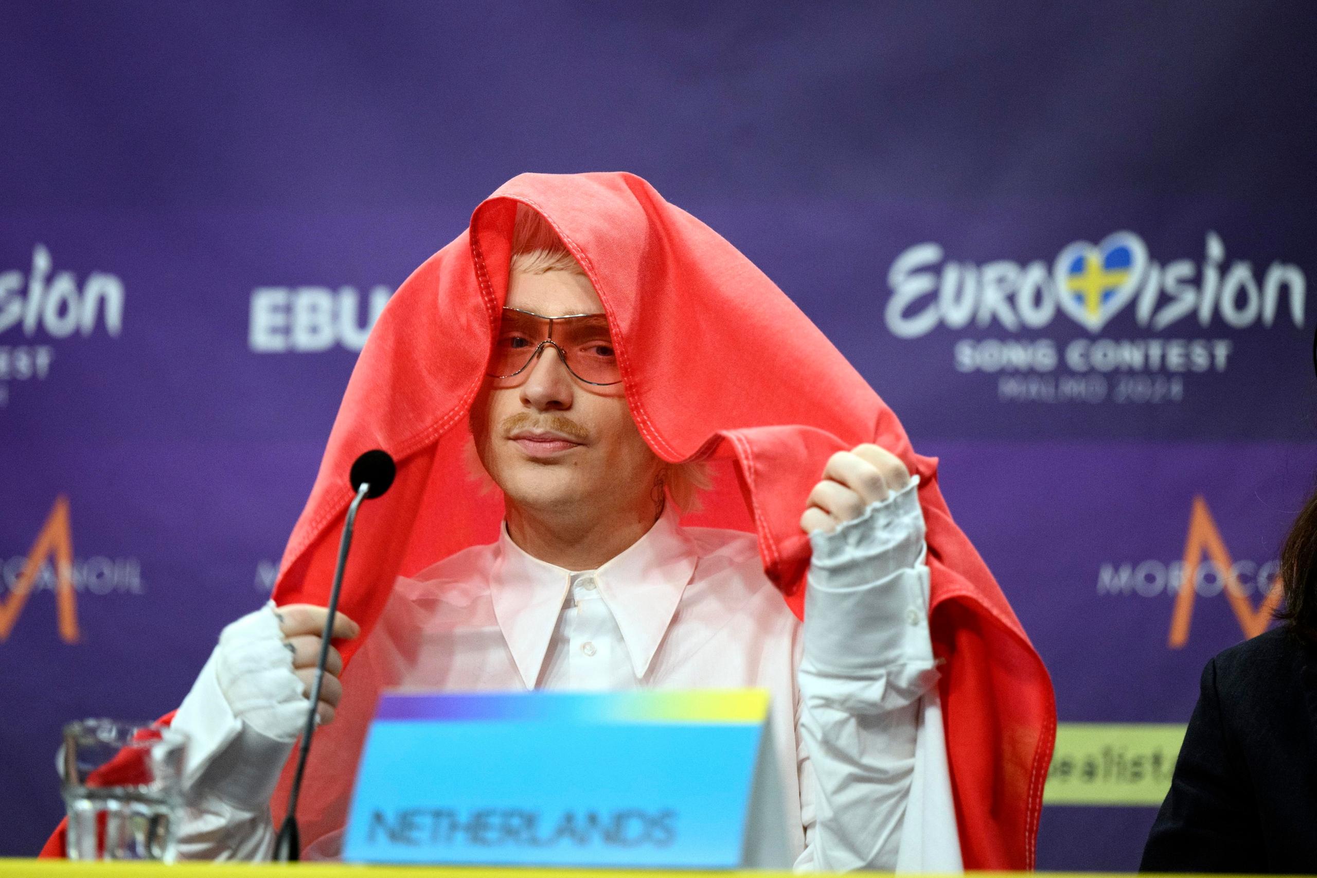 Eurovision 2024, Joost Klein (Olanda) escluso dalla finale dopo la denuncia di una donna