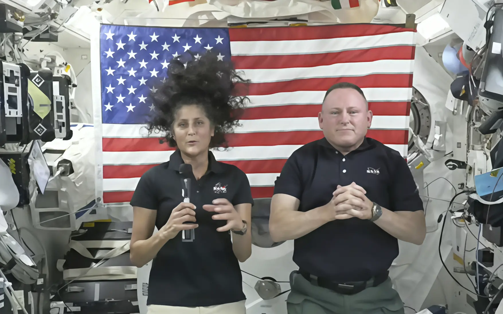 Bloccati nello spazio. Ansia per due astronauti