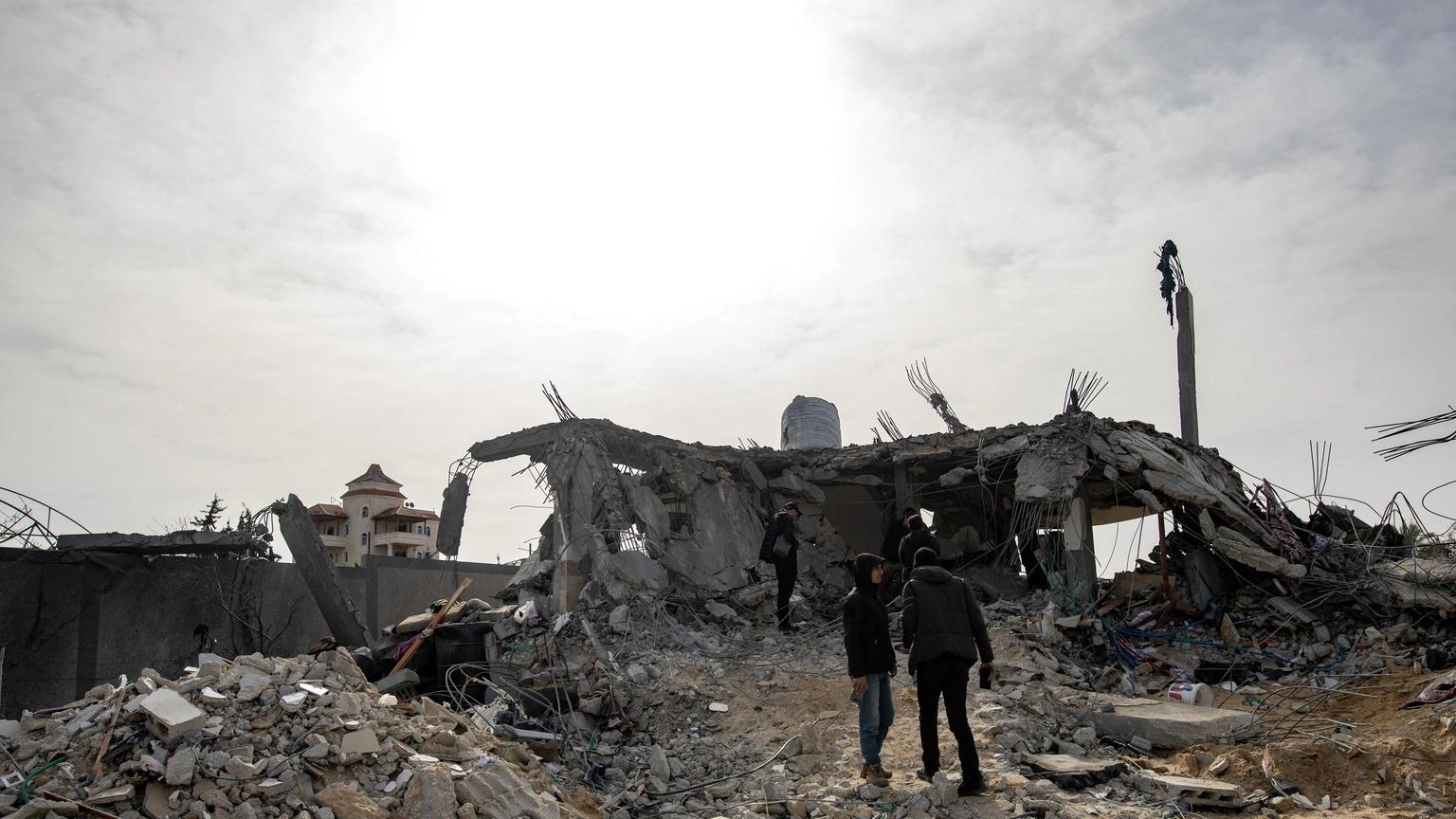 Wafa, 11 palestinesi uccisi in raid israeliano a Rafah