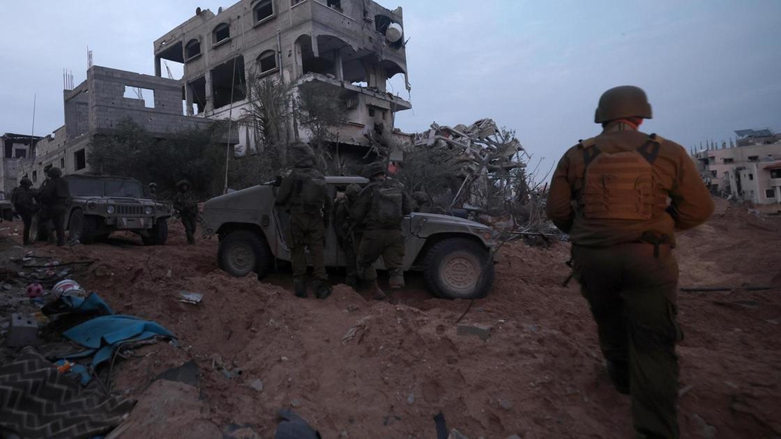 Israele, attacchi a siti di Hamas a Jabalia nella Striscia