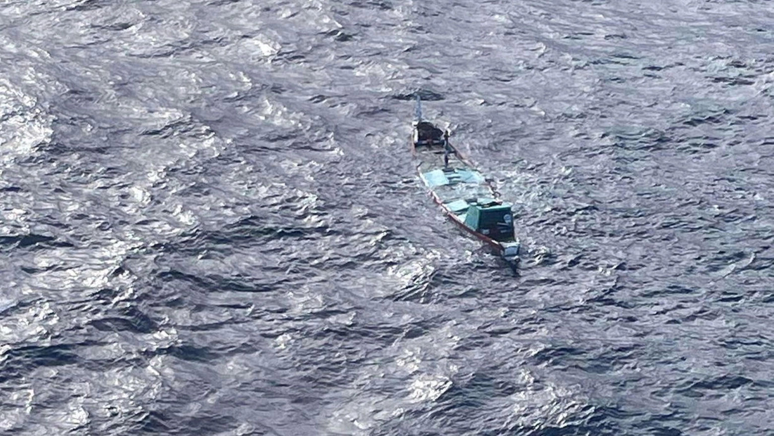 Il barcone affondato al largo delle Canarie: 51 dispersi