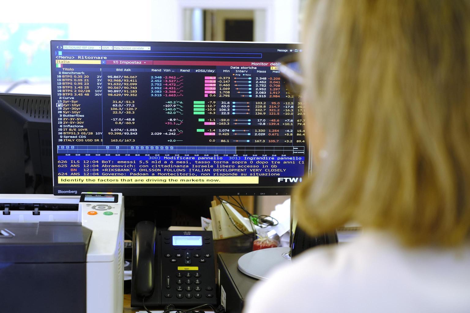 Lo spread tra Btp e Bund chiude in calo a 87 punti base Lo spread tra Btp e Bund chiude in calo a 87 punti base