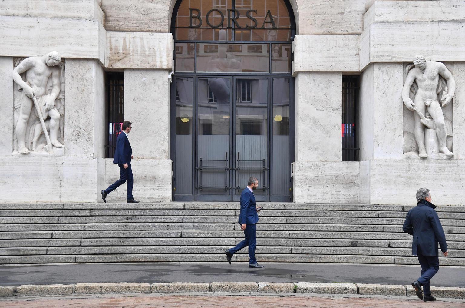 Borsa: Milano apre in rialzo sopra i 40 mila punti (+0,26%) Borsa: Milano apre in rialzo sopra i 40 mila punti (+0,26%)