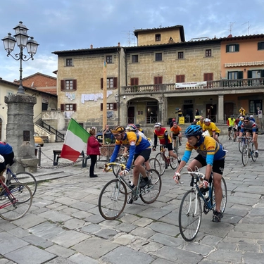 Ciclismo: appuntamento con la storia, a Pelago. Ecco La Leonessa, emozione senza tempo
