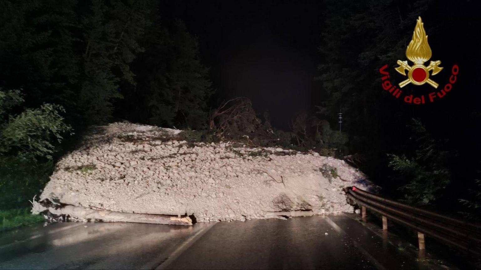 Nuova frana nel Cadore, difficile l Nuova frana nel Cadore, difficile l