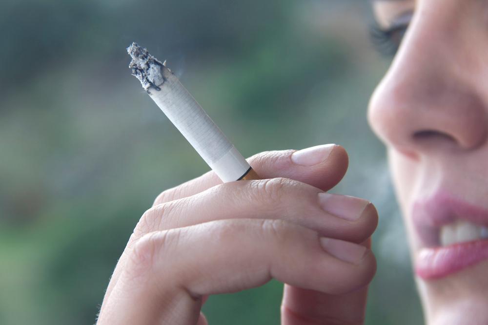 Francia, divieto di fumo nei luoghi pubblici dall’1 luglio Francia, divieto di fumo nei luoghi pubblici dall’1 luglio