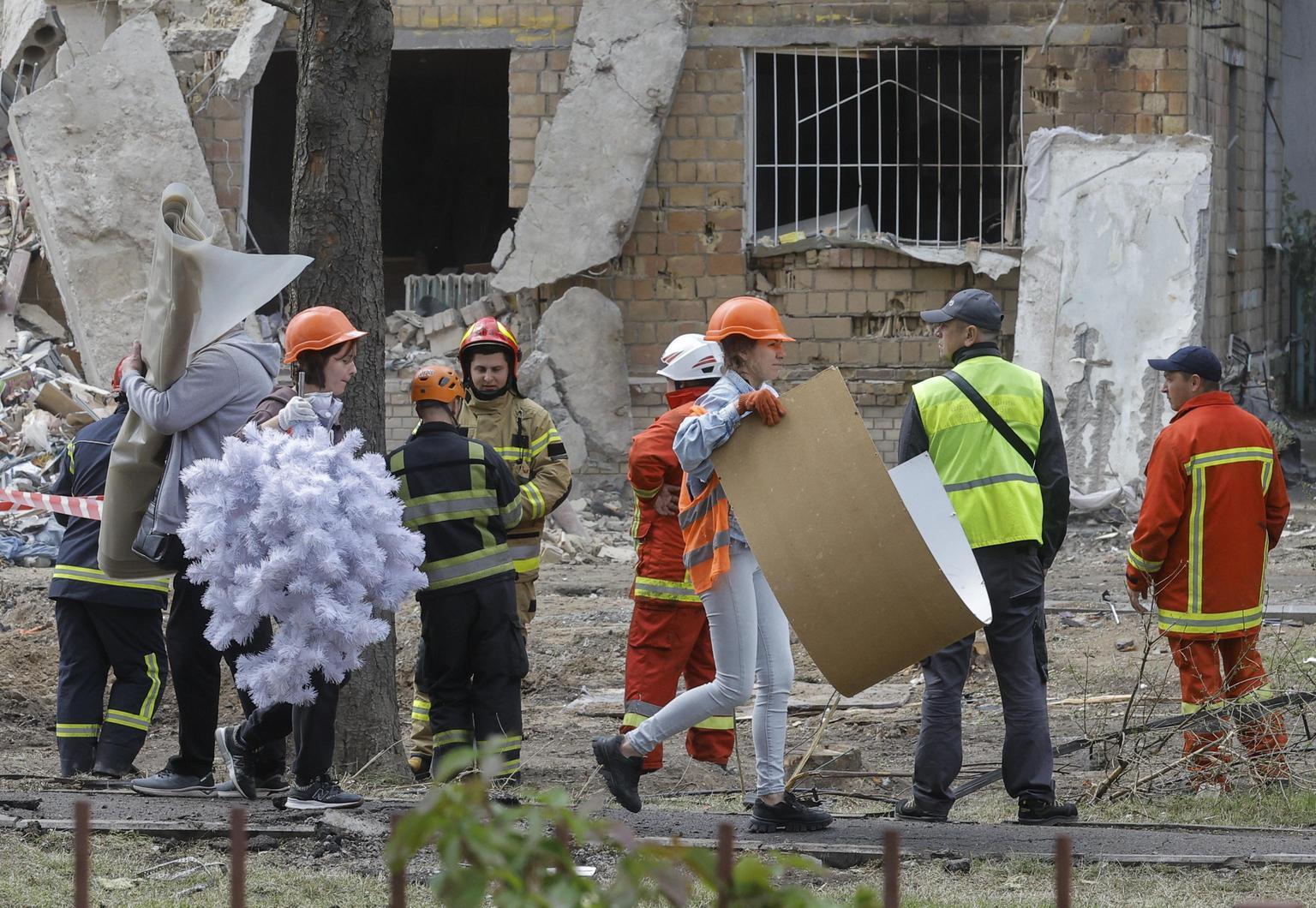 kiev stanotte attacco record russo 537 missili e droni 