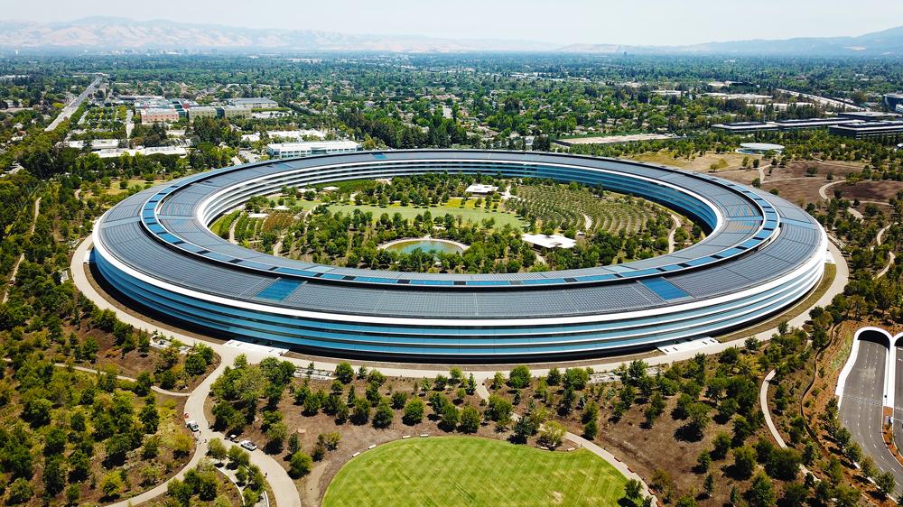 Guerra dei da Quotidiano.net Guerra dei dazi Apple e big tech Usa nel mirino di Cina e Ue