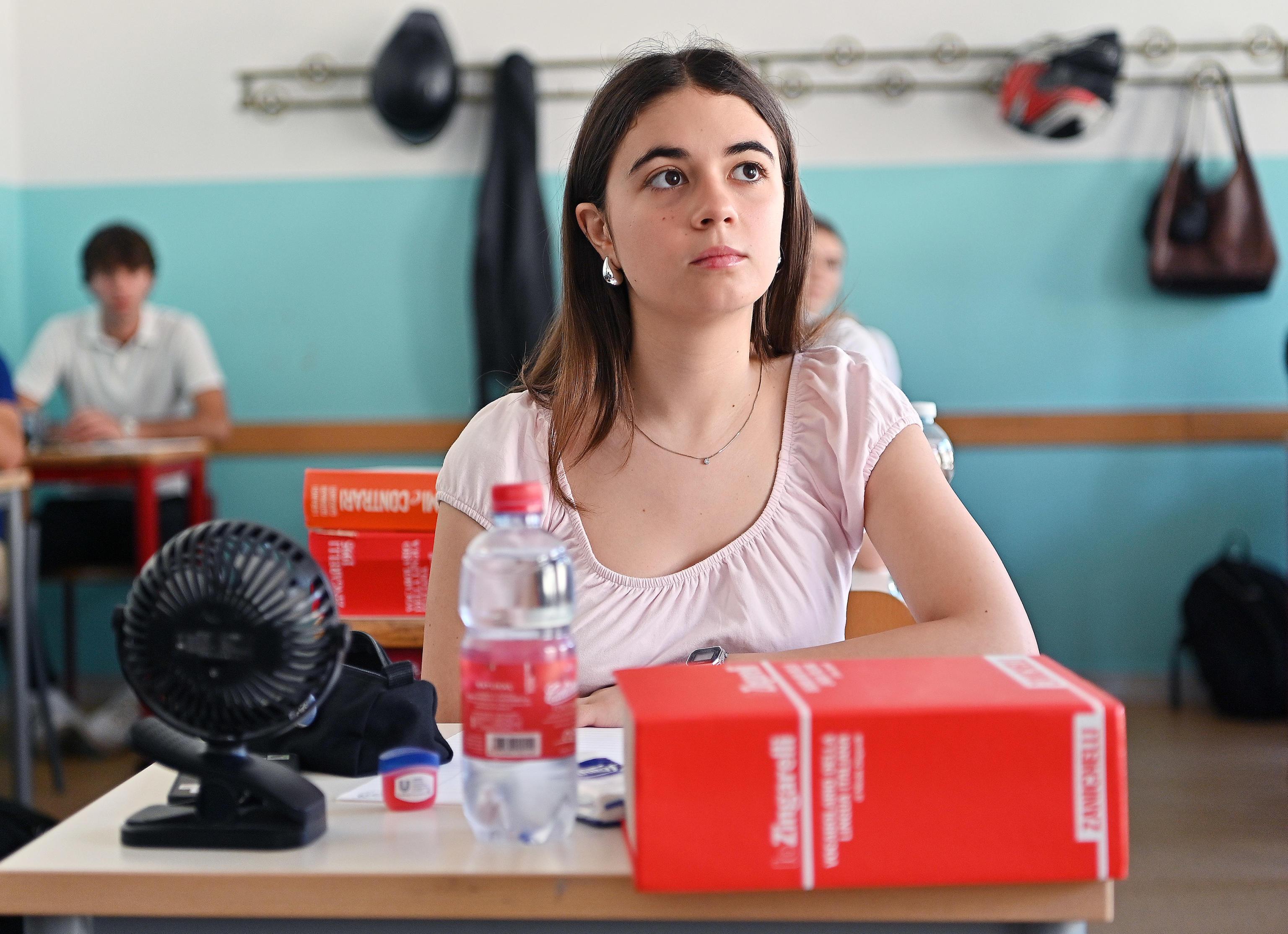 Tutte le tracce della Maturità 2025 svolte dalle nostre firme: così avrebbero fatto la prima prova