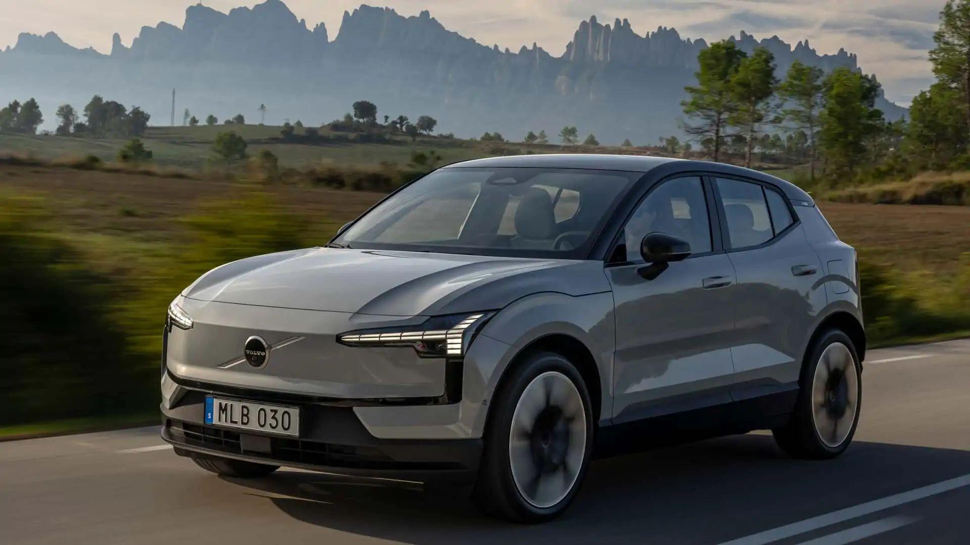 con volvo ex30 piacere elettrico e sicurezza al top