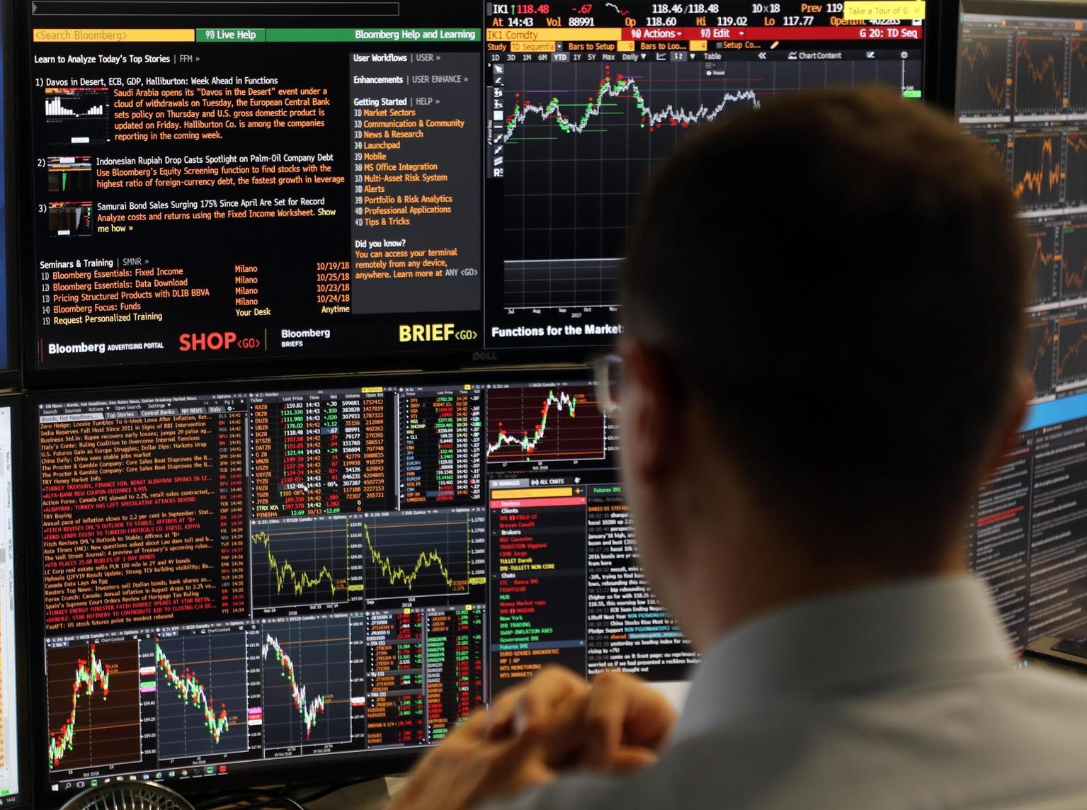 lo spread tra btp e bund chiude stabile a 98 punti base